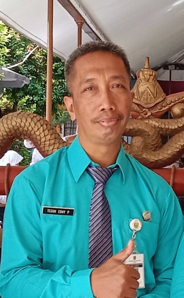 Teguh Edy p.