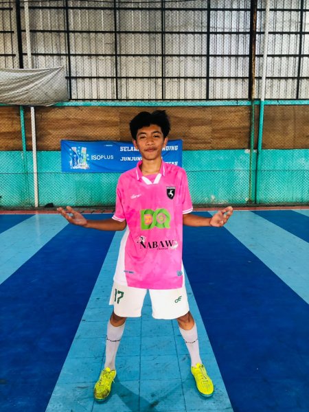 AHMAD HUSNUL HANA
